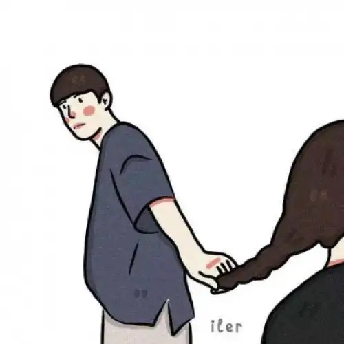 最新款情侣头像卡通一对两张人潮拥挤我只看见你