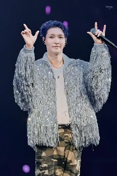 张艺兴[超话]##张艺兴大航海演唱会五周年