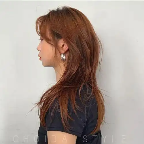 时髦人都剪有层次感的中长发