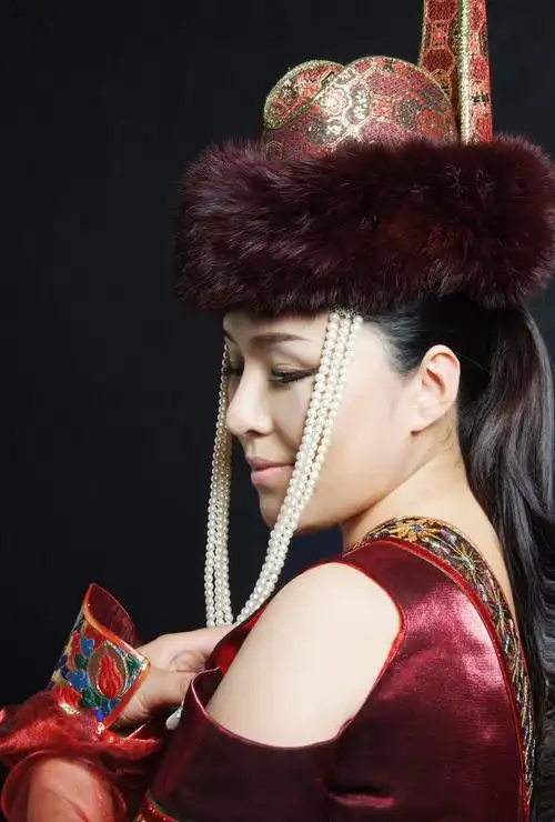 p>乌兰托娅,8月21日出生于内蒙古自治区 a target="_blank" href="