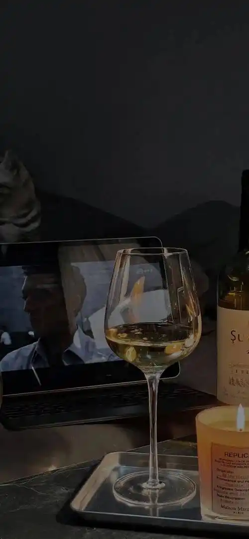 壁纸| 高清4k无水印全面屏高级感壁纸