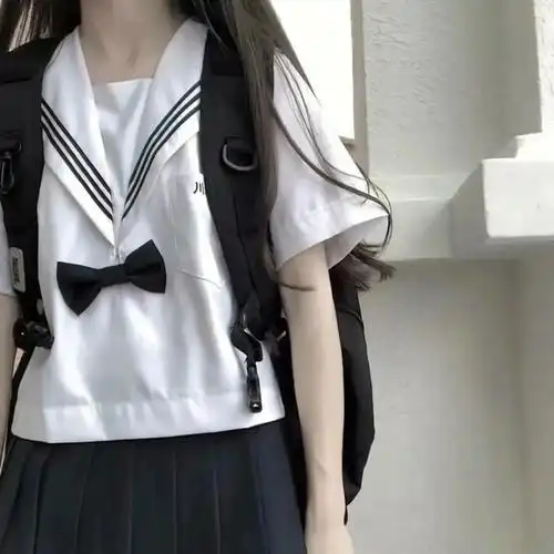 jk女生部位头像你的伞下有我我的心上有你