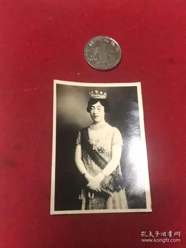 二战时期,日本昭和天皇皇后香淳皇后御照装像老照片2,十分罕见!难得!