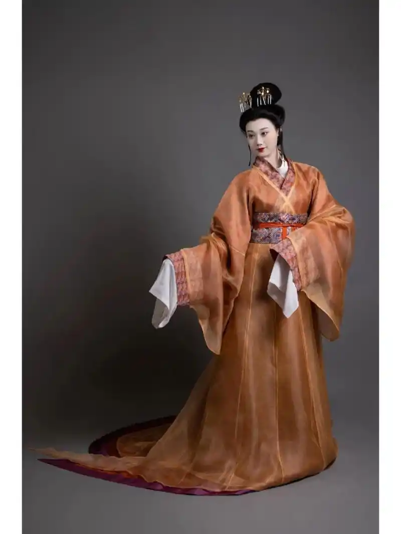 【装束复原】东汉贵族女子盛装 【装束复原】东汉贵族