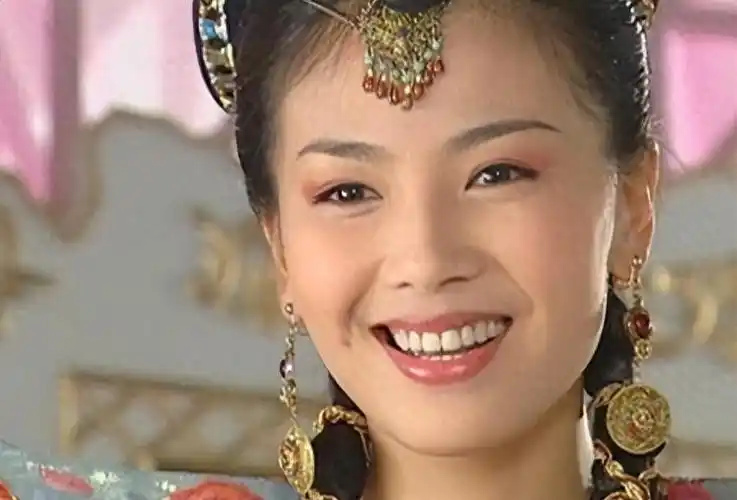 同年,刘涛又主演了张纪中的电视剧《天龙八部》,在这部剧里刘涛饰演的