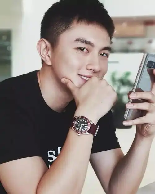 新加坡15个最有型的男人~不服就点进来比一比!