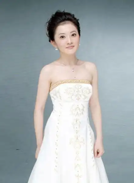 传金铭将嫁电影宣传安玉刚回应感谢祝福