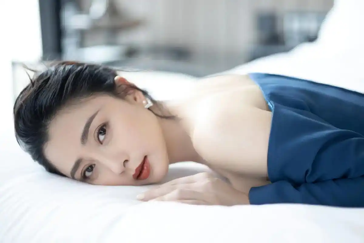 高清壁纸 #女神永远是女神 #殷桃41岁状态  - 抖音