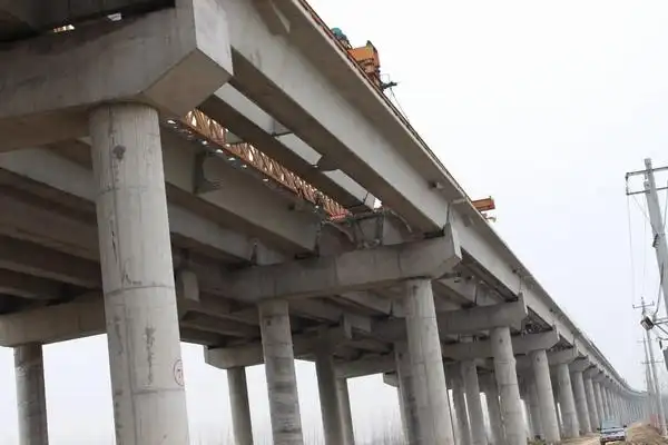 先简支后结构连续桥梁施工技术