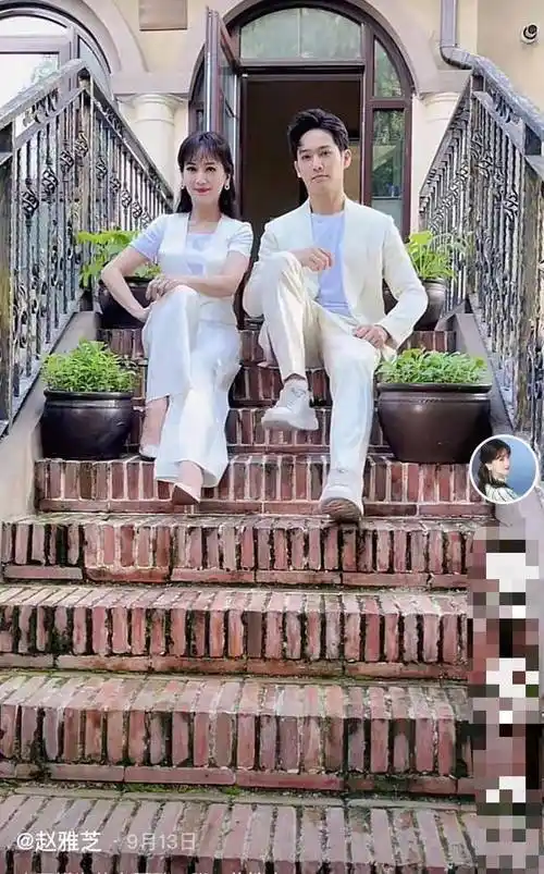 70岁赵雅芝老年日常曝光,与小儿子住独栋别墅,快递多到抱不住