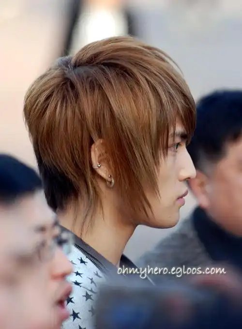 金在中:的头顶是怎么分的