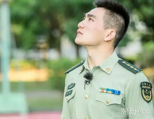 张馨予老公何捷是什么军人 系功勋赫赫的反恐精英