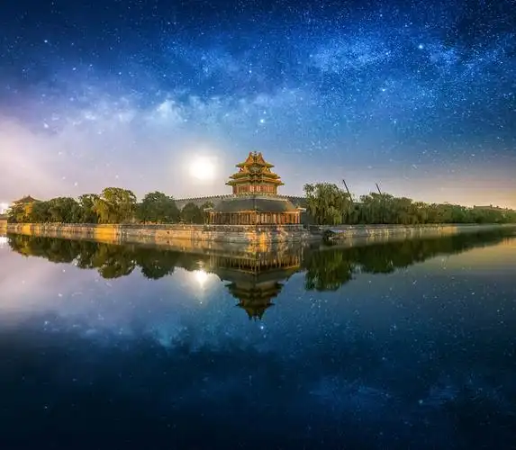 月圆之夜紫禁之巅为了赴这场约会大家把故宫网站挤成了502