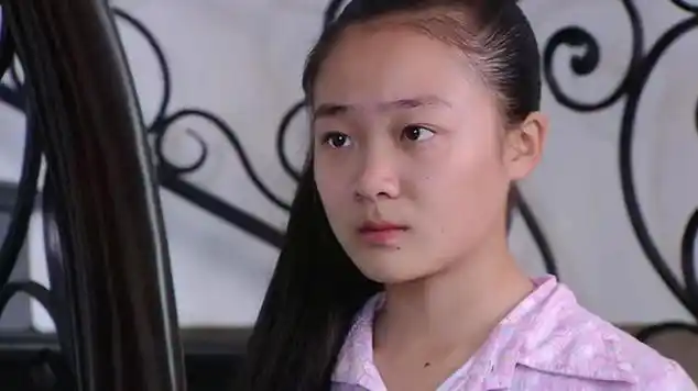 姥姥见娇娇痛哭心疼不已,红红告诉曲总她想回樱桃家|家庭剧|齐如意