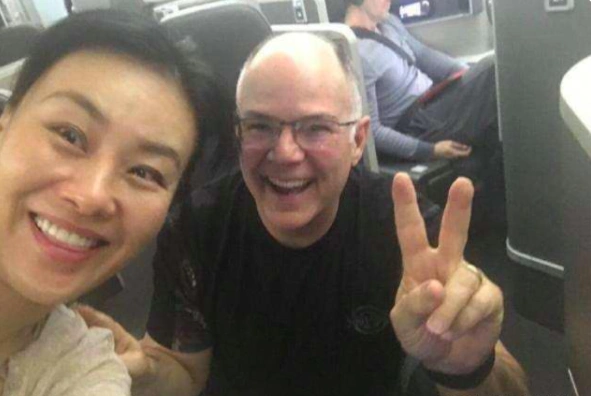 邬君梅和美国老公奥斯卡的25年跨国婚姻