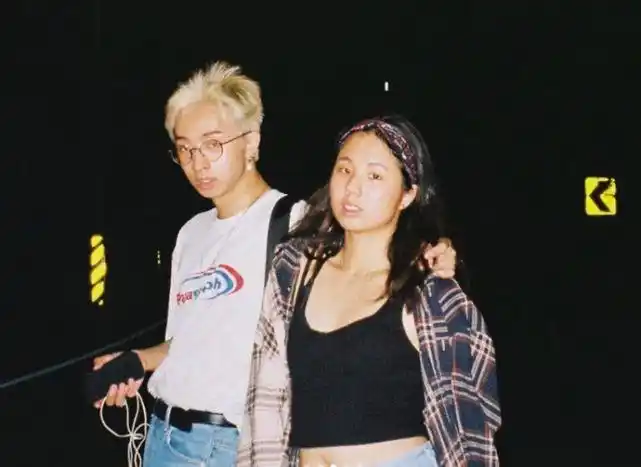 日前,伊能静和前夫庾澄庆的儿子庾翰睿小名哈利如今已经18岁了,未