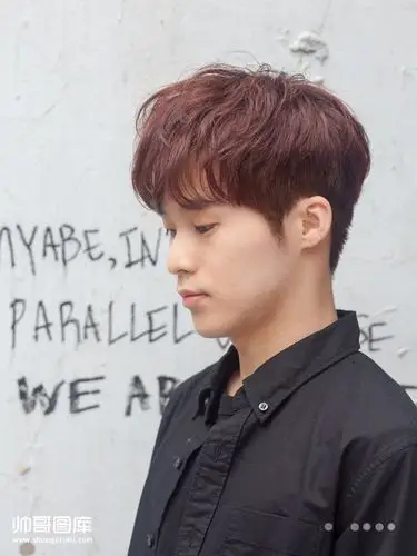 韩版男生发型图片 20岁小鲜肉时尚发型图片-韩式发型-帅哥发型网