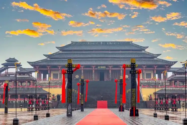 秦王宫:大秦万福年