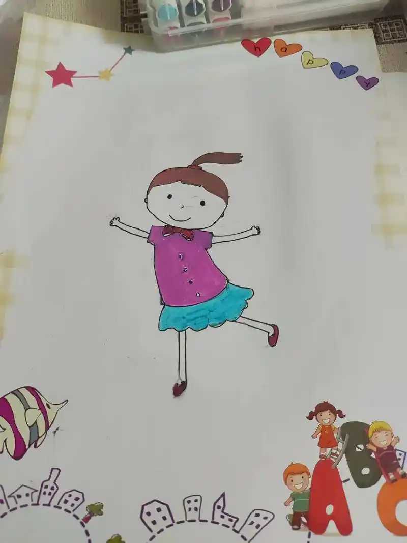 幼儿园小朋友自画像.新学期开始,成长档案又要开始更新啦,今天 - 抖音