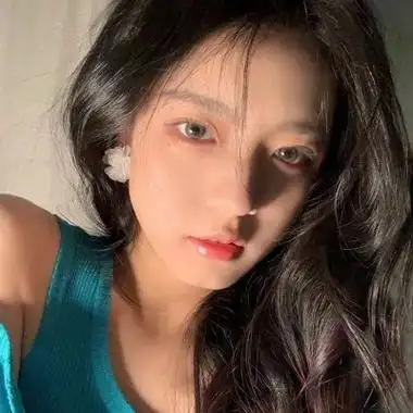 高冷成熟御姐头像挡脸