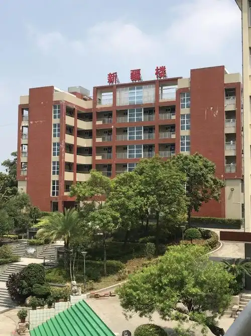 迎达标复评谱教改新篇福清华侨中学校情校况之一