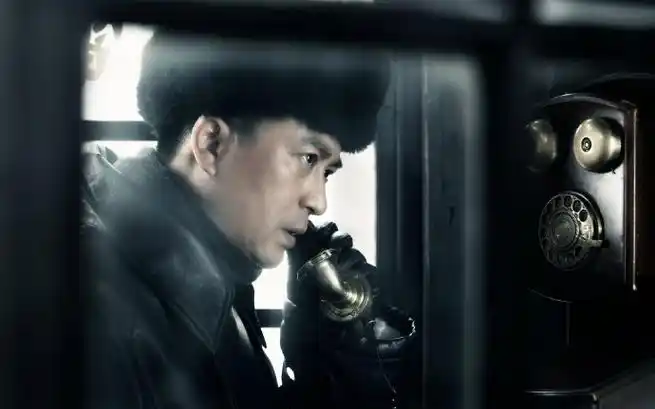 张嘉译##电视剧悬崖