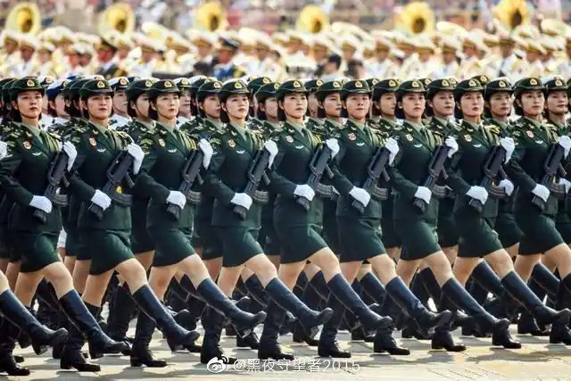 回顾70周年大阅兵女兵方队风采