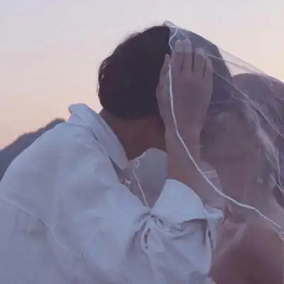 穿婚纱的情侣头像一对两张婚纱系情头一左一右穿婚纱的情侣头像一男一