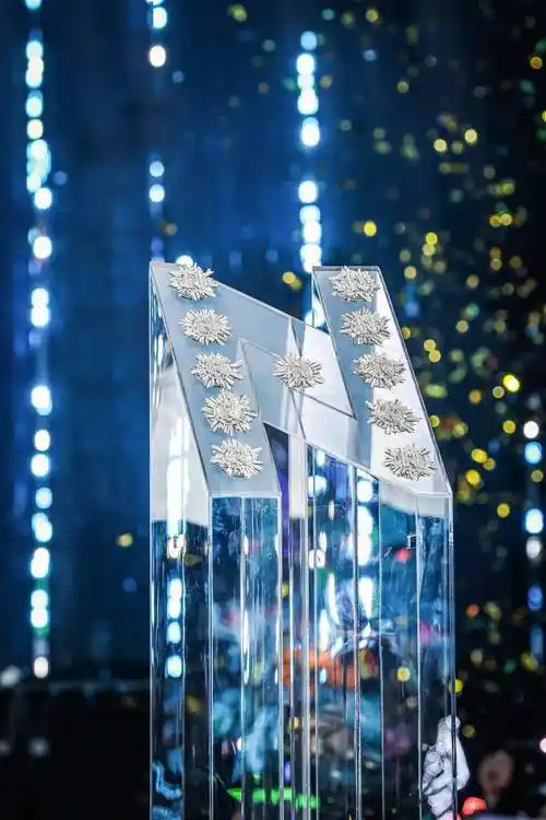 少年_毕业_团队