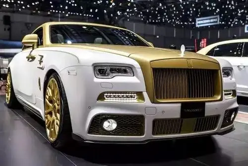 全球仅限量9台后视镜都是24k黄金迪拜土豪也为之着迷