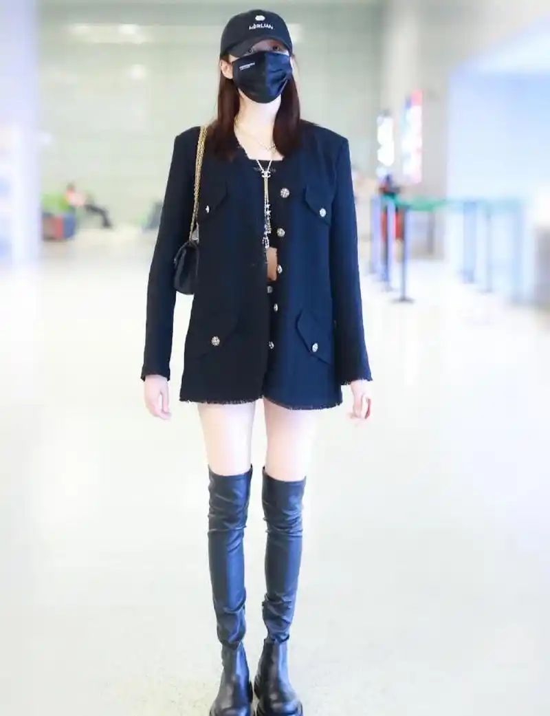 身高170 的关晓彤穿长筒靴也太好看了