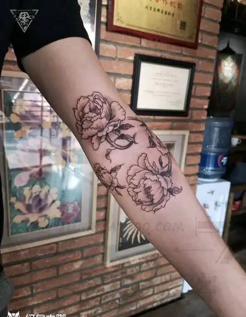 纹身师 娟姐>简介_北京市纹身店-京都墨客刺青 - 纹身秀