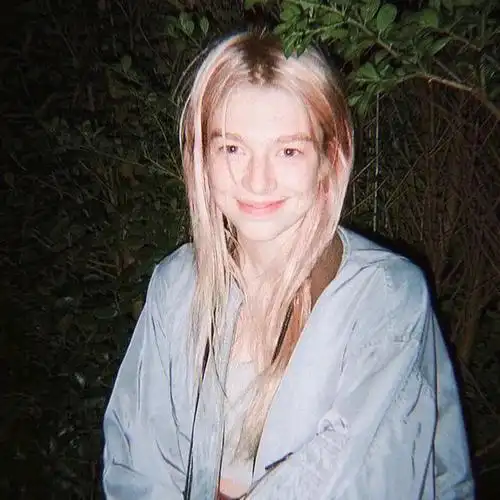 头像  #美剧亢奋  #头像分享  亢奋第二季回归了,呜呜呜朱儿小如太