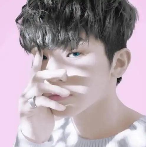 微信头像seventeen李知勋