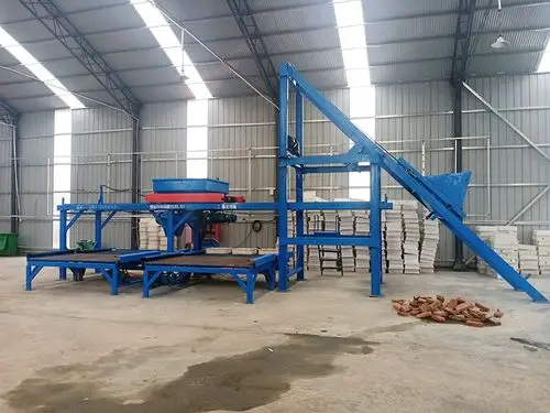 新乡市豫工机械有限公司 产品展厅 >湖南 公路马路牙小型预制块布料机