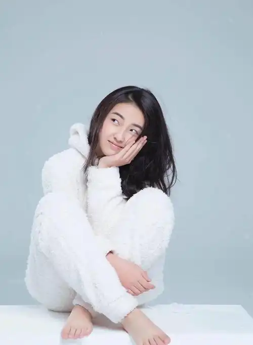 原创当85后小花褪去流量和滤镜到底都还剩些什么