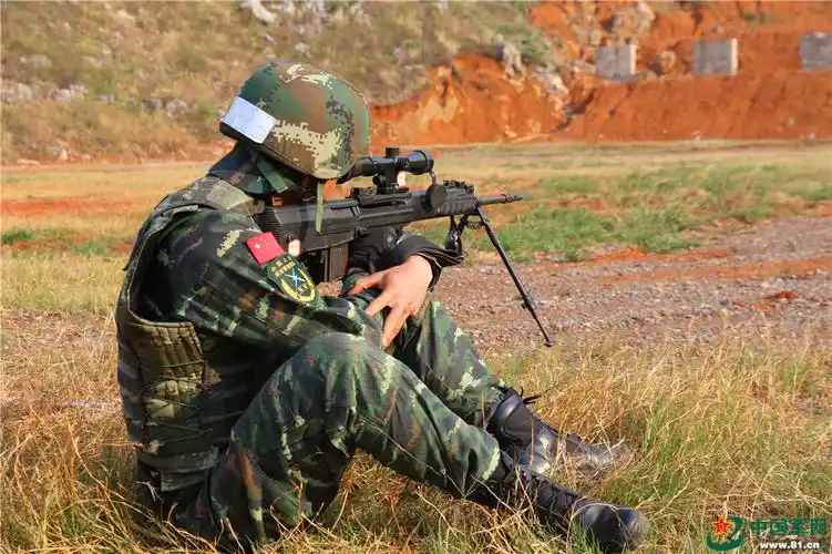 狙击步枪转换姿势射击
