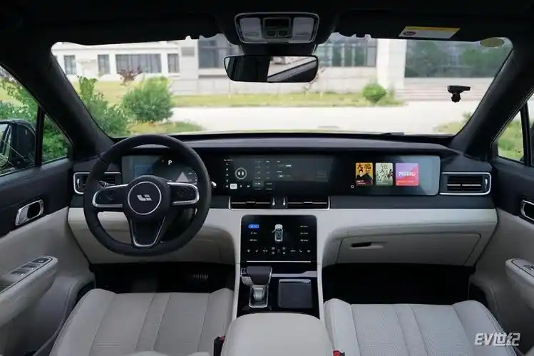 体验理想one 选一台特别的车 开启全新生活方式