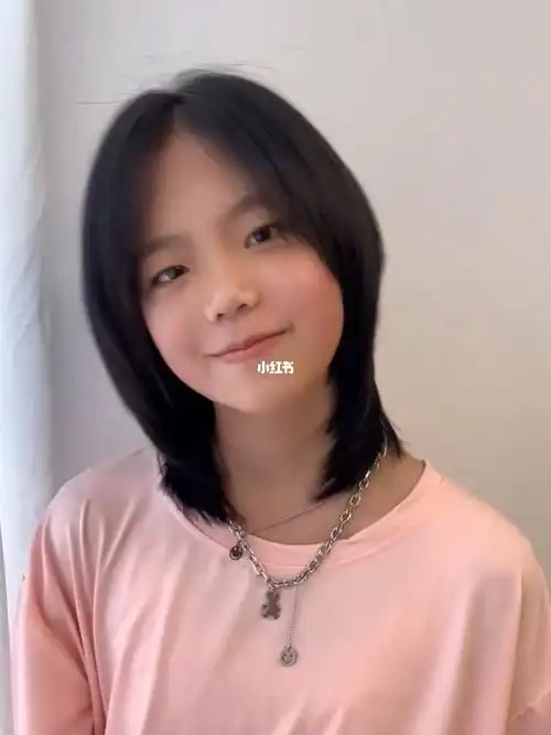 今天给14岁的妹妹剪了个狼尾鲻鱼头没想到结