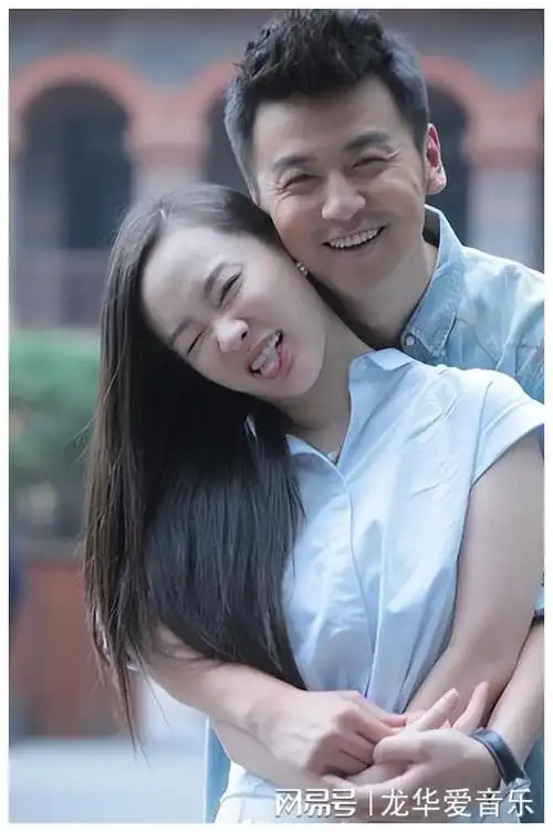 雷佳音:妻子和我挤过10平方米的屋子,我火了绝不能辜负她