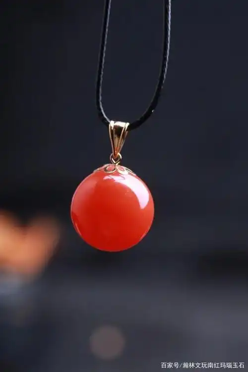 天然原矿精美绝伦南红玛瑙樱桃红玉石珠宝首饰吊坠纯手