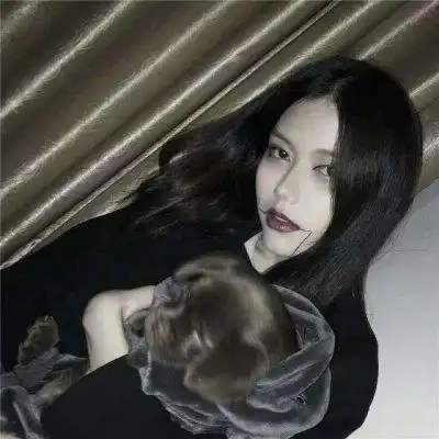 病娇头像女真人带血 恐怖血腥病娇女头像 - 高清头像 - 潮人个性网