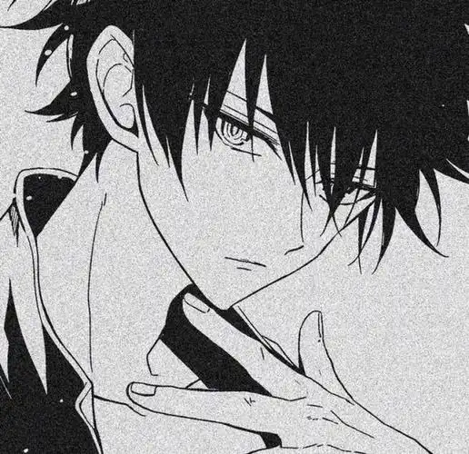 动漫头像 网易云:我分裂成两个我,一个疯狂爱你,一个替你爱我