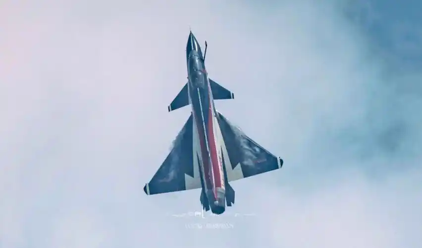 中国空军八一飞行表演队