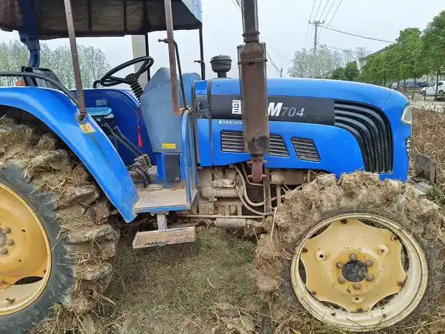 低价转让雷沃704一台,价格不高的图片