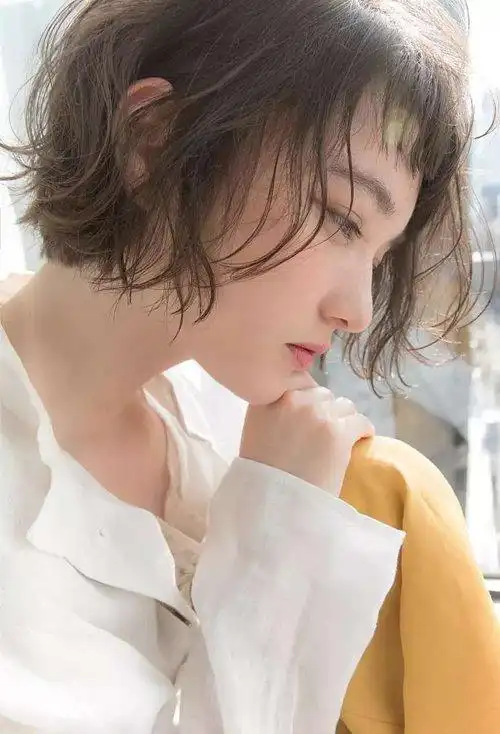 2020年女生最新短发全集细软头发适合的短头发设计