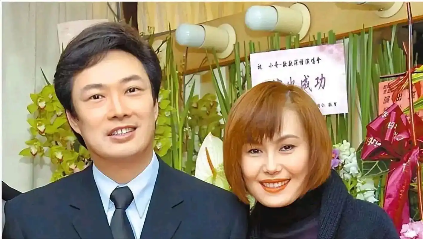 最近,费玉清被爆出与江蕙秘婚生子的绯闻,引起了广泛的关注和热议.