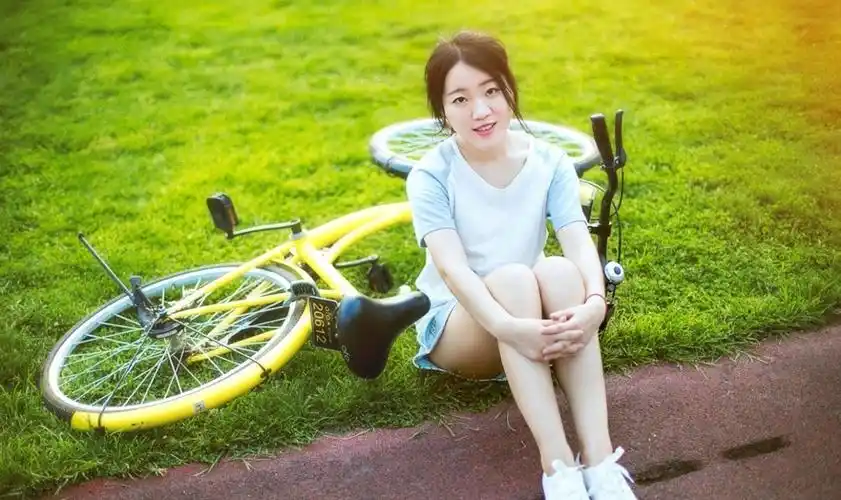 户外单车妹子阳光青春活力十足写真集 @微相册 @微博摄影