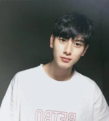 2019男大学生留什么发型比较帅