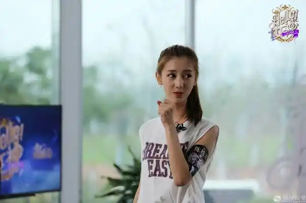 95后美女陈姝君获王思聪青睐 直通《hello女神》30强